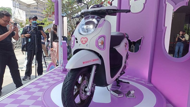 Honda Scoopy Kuromi Honda Scoopy Kuromi