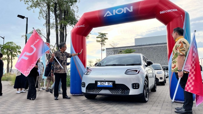 GAC Mulai Distribusikan Ratusan AION UT ke Konsumen GAC Mulai Distribusikan Ratusan AION UT ke Konsumen