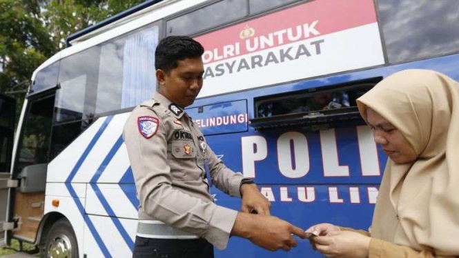 SIM keliling Bandung SIM keliling Bandung, Syarat Perpanjang SIM, Biaya Perpanjang SIM 2026, Lokasi Gerai SIM Bandung dan Samsat Keliling Bandung, Jadwal dan Lokasi SIM Keliling Bandung Hari Ini, Selasa 03 Maret 2026