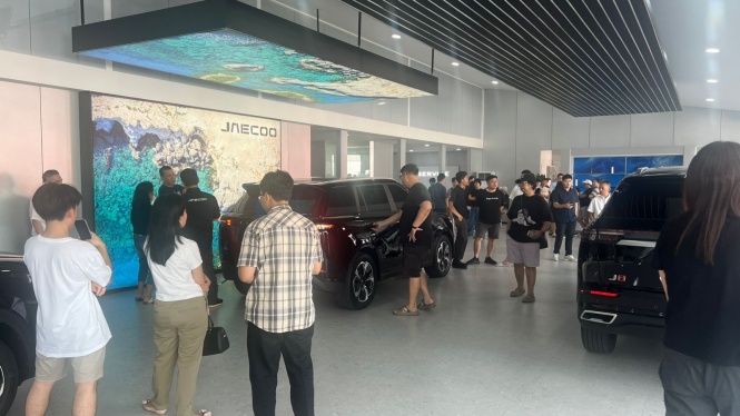 Diler Jaecoo Diserbu Konsumen Setelah Pengumuman Harga J5 EV Diler Jaecoo Diserbu Konsumen Setelah Pengumuman Harga J5 EV