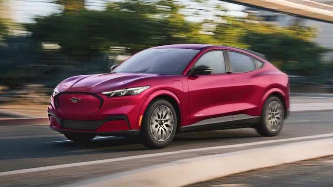 Ford Buka Peluang Pasarkan Mobil Listrik ke Konsumen Indonesia Ford Buka Peluang Pasarkan Mobil Listrik ke Konsumen Indonesia