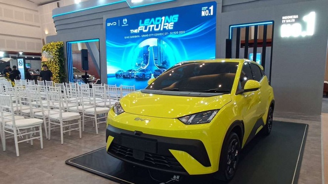 Jangan Mudah Tergoda Harga Mobil Listrik Murah di GJAW 2025