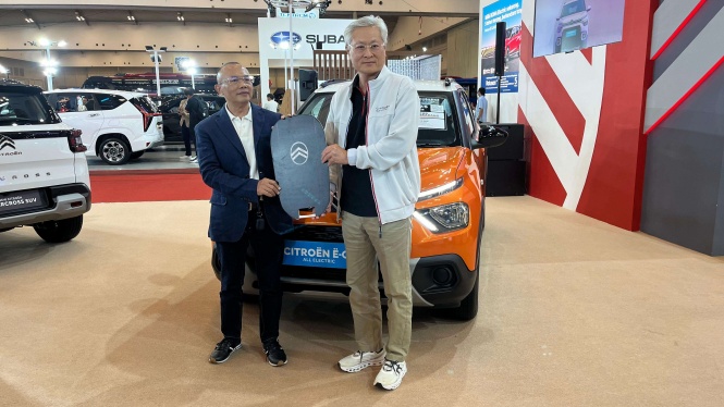 30 Citroen E-C3 Jadi Armada Taksi Express, Tantang Green SM 30 Citroen E-C3 Jadi Armada Taksi Express, Tantang Green SM
