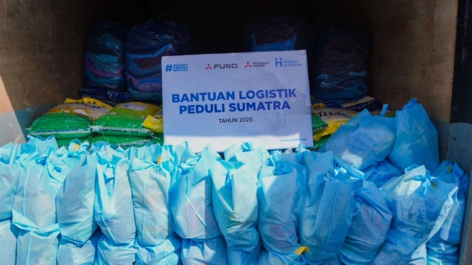 Mitsubishi Fuso Hadir untuk Warga, Bantu Korban Banjir Sumatera
