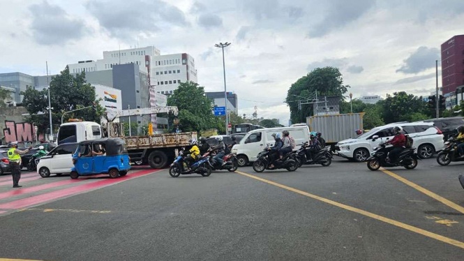 Ganjil genap Jakarta Ganjil genap Jakarta