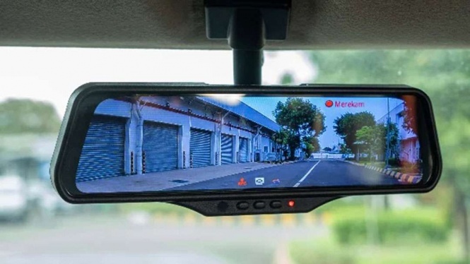 Smart E-Mirror Smart E-Mirror