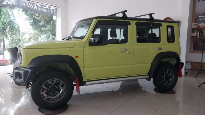 Suzuki Jimny 5 Pintu Suzuki Jimny 5 Pintu