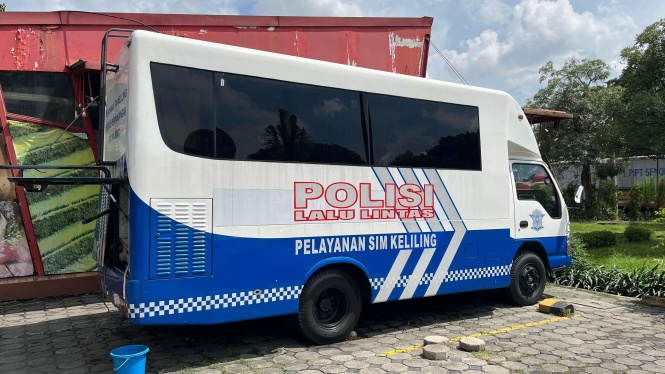 SIM keliling Bandung, 5 Lokasi SIM Keliling Jakarta Hari Ini, Senin (19/01), Cara Perpanjang SIM, Syarat Perpanjang SIM A dan C, Biaya Perpanjang SIM, Samsat Keliling Jakarta Hari Ini, Lokasi Samsat Keliling Ditlantas Polda Metro Jaya