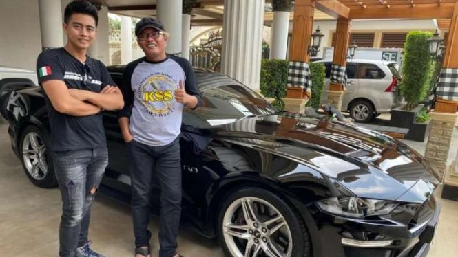 Koleksi Mobil Sule Koleksi Mobil Sule
