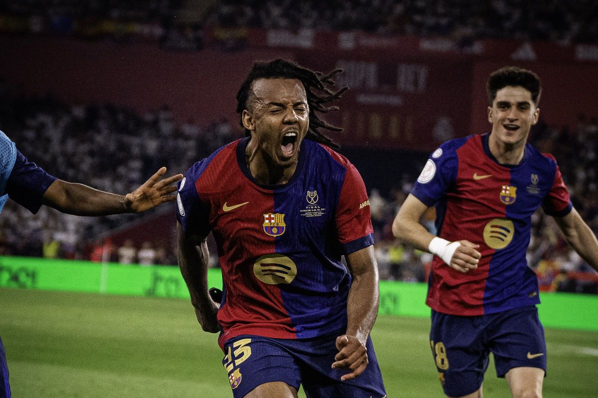 Jules Kounde menjadi pemain penting bagi Barcelona
