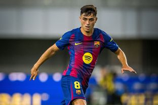 Luis Enrique puji Pedri
