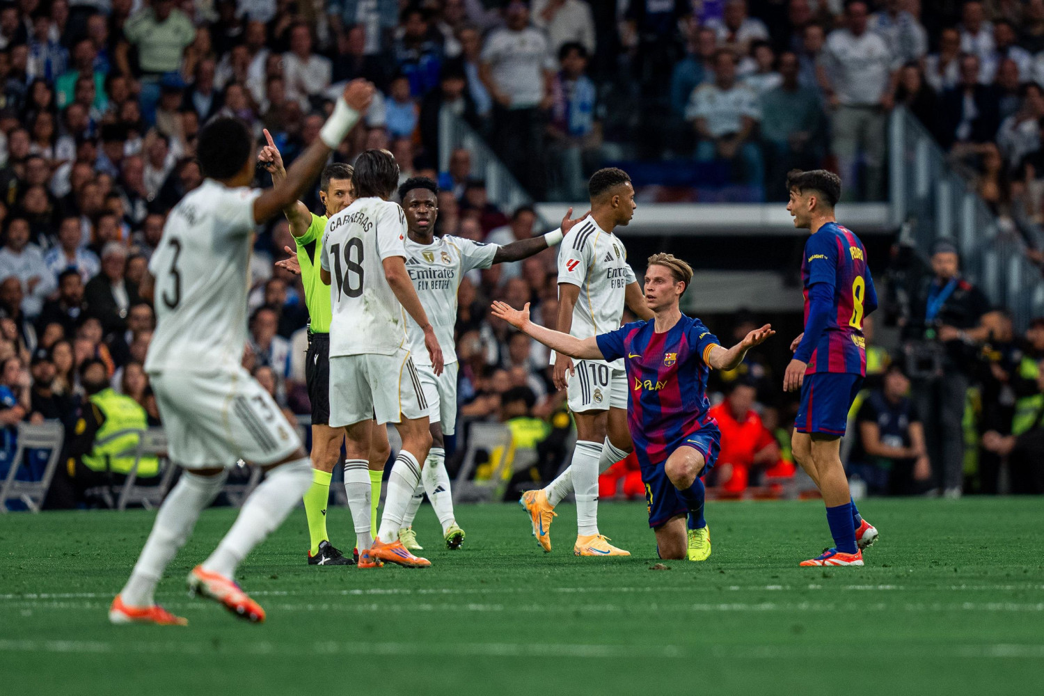 Frenkie de Jong sebut Dani Carvajal jadi biang kerok keributan di laga El Clasico