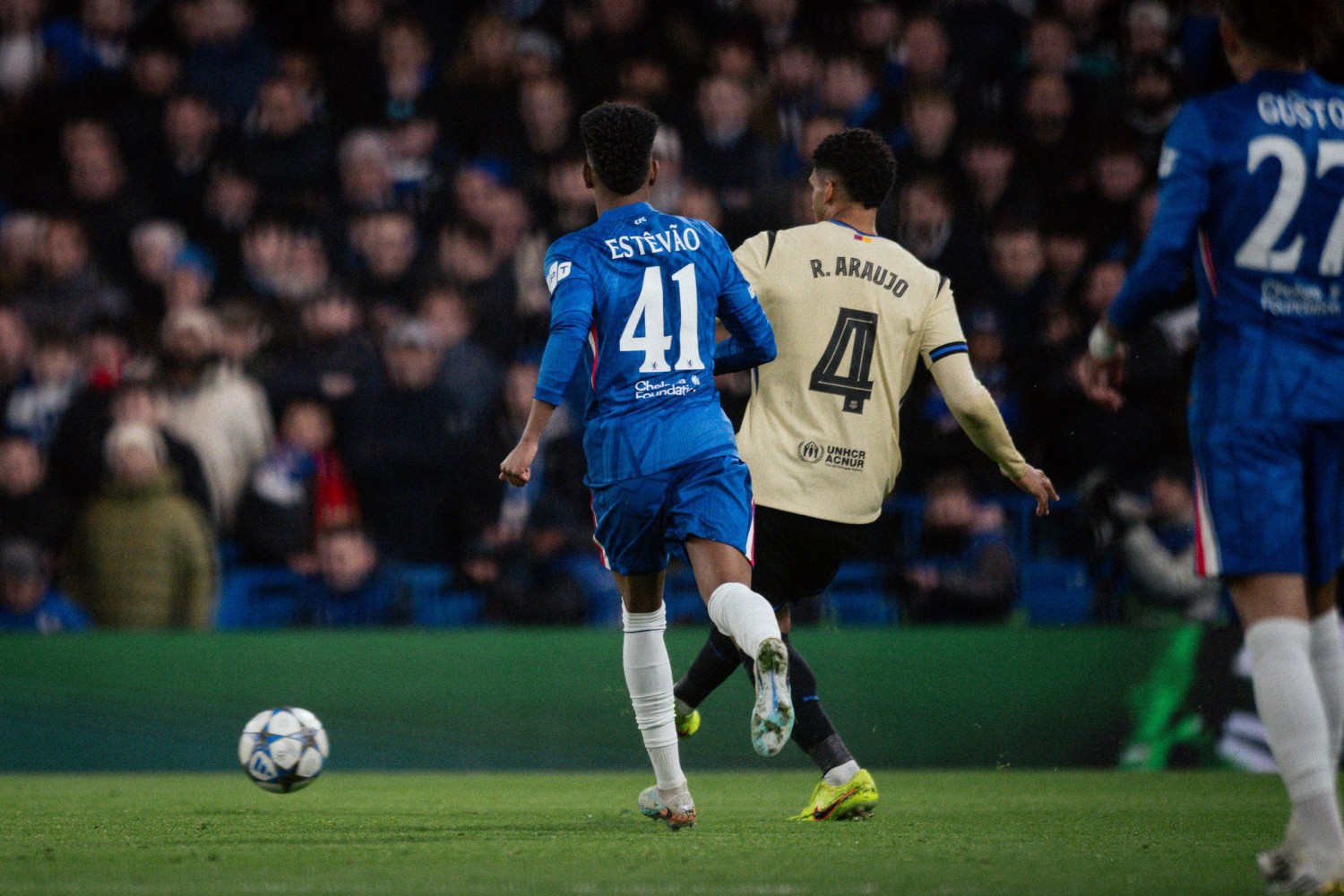 Ronald Araujo masih terpukul dengan kartu merah lawan Chelsea