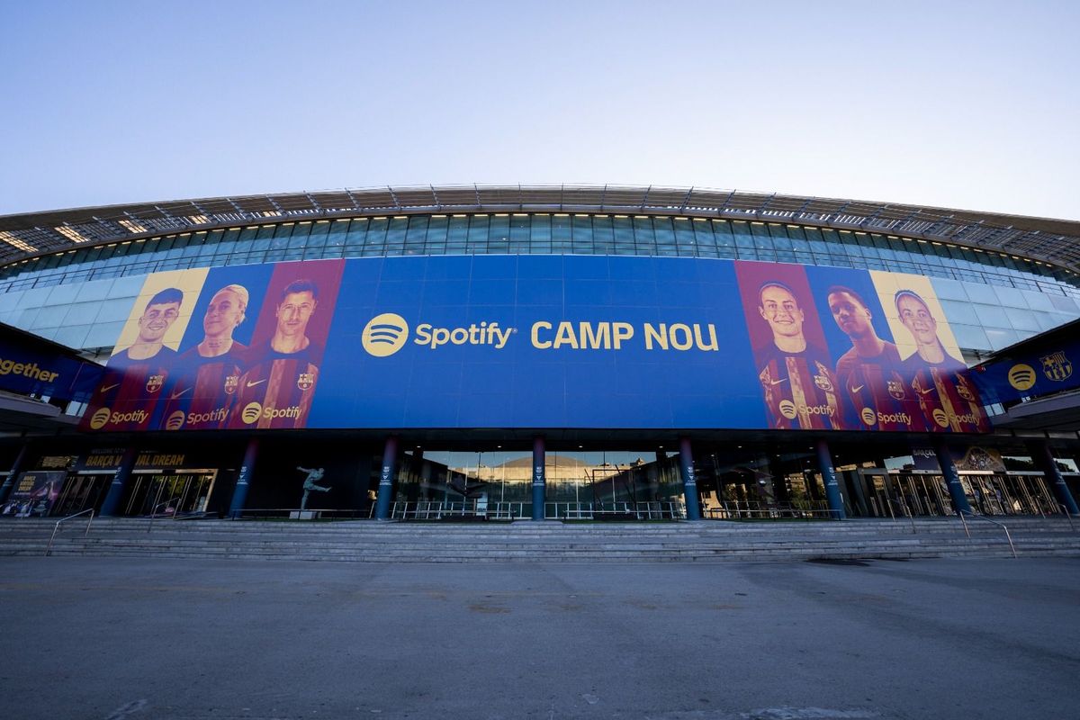 Tiket laga Barcelona vs Frankfurt segera dijual