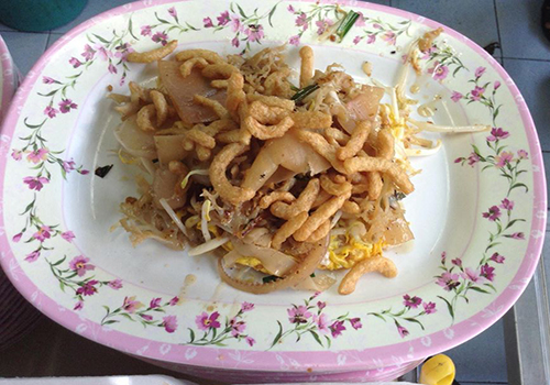 บ้านใหญ่ผัดไทยเตาถ่าน, ผัดไทยคุณยาย เสนาวิลล่า, ซอย7 แฮปปี้แลนด์, ผัดไทยหน้าช่องฯ, ผัดไทยายแถม ถนนวิสุทธิกษัตริย์, ทิพย์สมัย ผัดไทยประตูผี, ลุงภา ผัดไทย เจ้าเก่า, ผัดไทยเสวย ลาดพร้าว71, ประทุมทิพย์ผัดไทย, ผัดไทยวังหิน Showปัง, พรพิมลผัดไทย หอยทอด ราดซอสมันกุ้งรัชดา3แยก8 , เฮงหอยทอดชาวเล, ผัดไทยไฟทะลุ, ผัดไท นรกแตก, ผัดไทยรสเด็ดวงเวียนใหญ่ ไม่ใส่ผงชูรส, สอบถามเพิ่มเติม โทร. 02 438 8388, ผัดไทเทเวศร์ 359