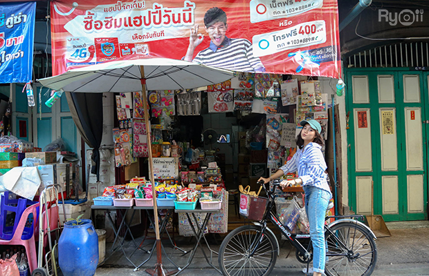 Recordoffee, มานพ สุกี้รถกระบะ, ก๋วยเตี๋ยวผัดงี่เง่า at เจ๊เบญ โอเดี้ยน, แดงราชาหอยทอด, ภัตตาคารกว้านสิ่วกี่, La Cabra Thailand, เจ๊คุ้งเกาเหลาเลือดหมู, ข้าวผัดปูตลาดน้อย