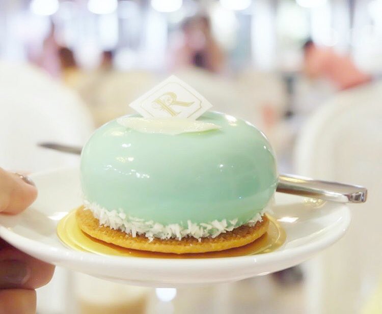 Midwinter, Dandelion Bake Studio, Cafe Reverie, Portobello & Désiré, Level 50 by SEE FAH, Siam Yacht Club, Blue Sky, at Centara Grand, Mezzaluna Restaurant