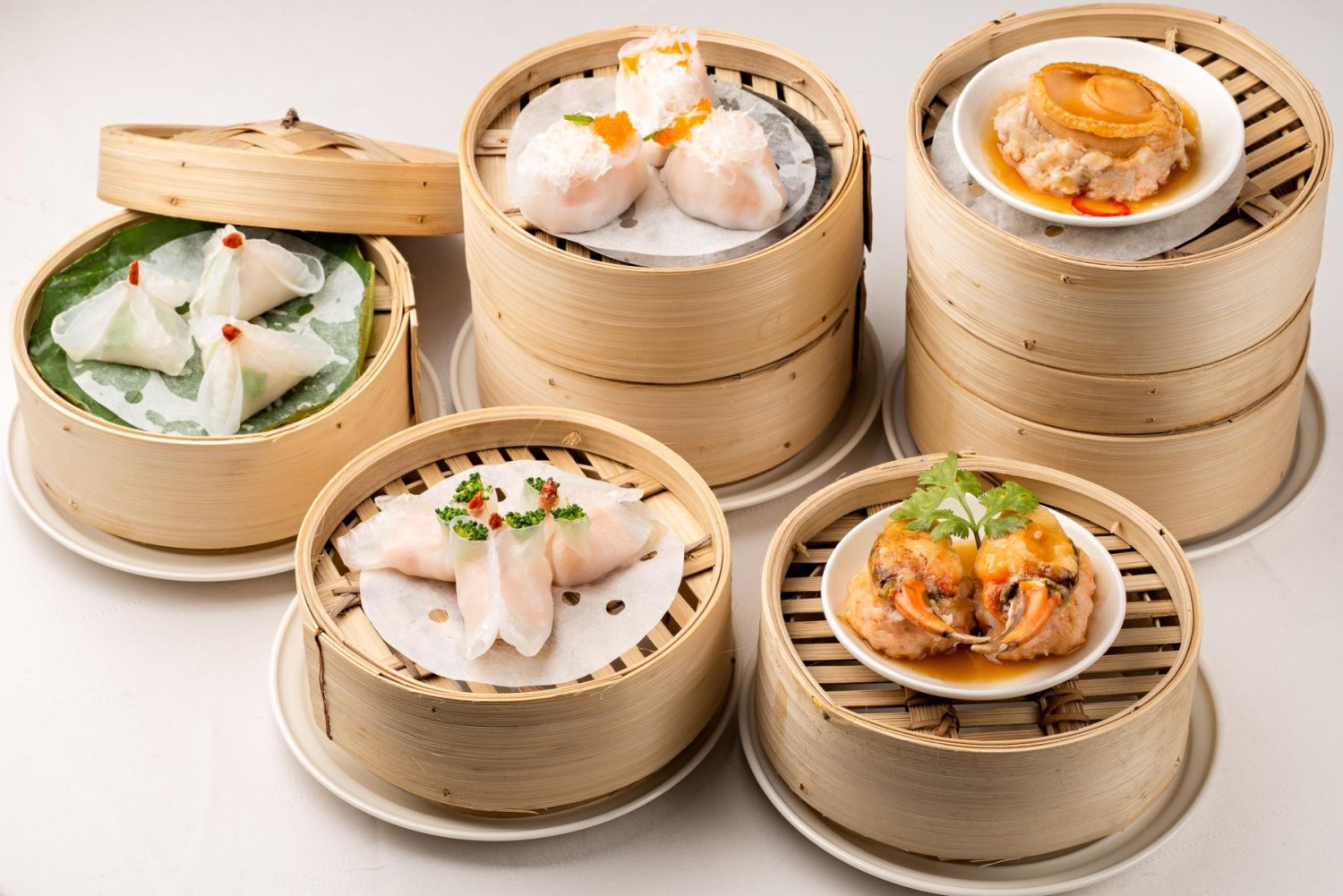Bai Yun Chinese Restaurant, Banyan Tree Bangkok, เดอะมัลเบอร์รี ไชนีส คูซีน, The Berkeley Hotel Pratunam, ภัตตาคารจีนอีสต์โอเชี่ยน, SC Park Hotel, Fei Ya, ห้องอาหารจีน หลิว, Conrad Bangkok, LIN-FA Chinese Restaurant