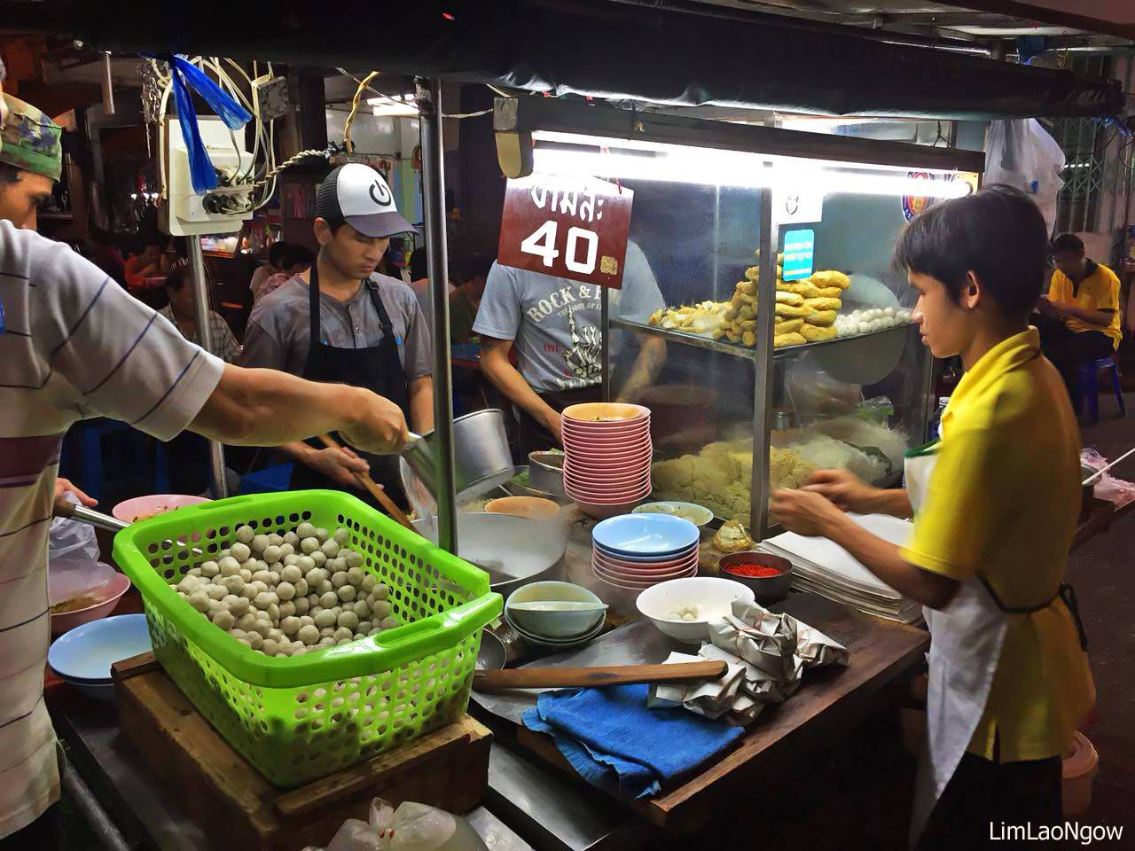 อองตอง ข้าวซอย, ครัวลุงแฉ่ว, Thien Duong, เจ๊โอว, บ้านต้นไทร, ข้าวต้มปลา (กิมโป้), Mezzaluna Restaurant, ครัวอัปษร, ศรีตราด, แม่กลองหัวปลาหม้อไฟ ปูไข่นึ่งนม, Tonkin - Annam, Baan Phadthai, ฉ่อยเป็ดย่าง, ผัดไทยไฟทะลุ, แสนยอด, ครัวลุงลอยป่าลั่น, ลิ้มเหล่าโหงว, สาขาเยาวราช, ภัตตาคารจ๊ากกี่, Lay lao, Punjab Grill Bangkok, ส้มตำคุณกัญจณ์