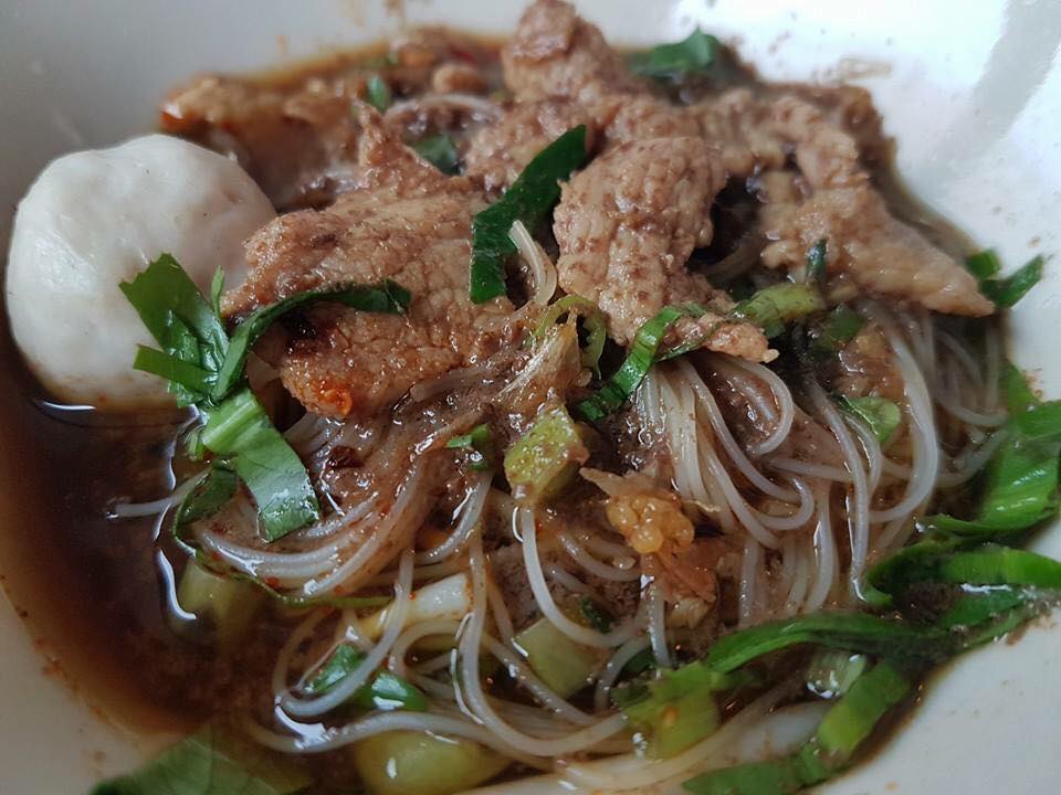 ก๋วยเตี๋ยวเรือในคลอง อยุธยา, กรุงเก่า"เตี๋ยวเรือ", ก๋วยเตี๋ยวเรือลวกปากริมคลอง &amp; หมูกะทะ อยุธยา, ก๋วยเตี๋ยวเรืออยุธยา-โอชินสูตรโบราณ, ร้านก๋วยเตี๋ยวเรือโอ่งบนแพริมแม่น้ำน้อย, ก๋วยเตี๋ยวเรือกิมหลวน อยุธยา, ก๋วยเตี๋ยวเรือ ตาลเดี่ยว'เตี๋ยวเรือ, ก๋วยเตี๊ยวลุงแจ๊ะ (บัวหวาน), ร้านก๋วยเตี๋ยวตาไห (คลองท่อ), ก๋วยเตี๋ยวเรือแม่วันดี อยุธยา, ก๋วยเตี๋ยวเรือแม่ต่วม อยุธยา, ก๋วยเตี๋ยวเรือ เสือร้องไห้, ก๋วยเตี๋ยวเรือ "รสโจ๊ะ" ป้าไวท์, ก๋วยเตี๋ยวเรืออยุธยา ป้าษา2, ก๋วยเตี๋ยววัดใหญ่, ก๋วยเตี๋ยวเรือห้อยขา อยุธยา, ก๋วยเตี๋ยวเรือนายอ๊อฟ สูตร”ยายจง”รสดั้งเดิม, ไทยเทวา ก๋วยเตี๋ยวเรืออยุธยา, ต้อยตลาดแตก สาขาใหญ่ ก๋วยเตี๋ยวเรืออยุธยา