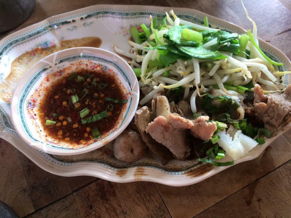 ก๋วยเตี๋ยวเรือในคลอง อยุธยา, กรุงเก่า"เตี๋ยวเรือ", ก๋วยเตี๋ยวเรือลวกปากริมคลอง &amp; หมูกะทะ อยุธยา, ก๋วยเตี๋ยวเรืออยุธยา-โอชินสูตรโบราณ, ร้านก๋วยเตี๋ยวเรือโอ่งบนแพริมแม่น้ำน้อย, ก๋วยเตี๋ยวเรือกิมหลวน อยุธยา, ก๋วยเตี๋ยวเรือ ตาลเดี่ยว'เตี๋ยวเรือ, ก๋วยเตี๊ยวลุงแจ๊ะ (บัวหวาน), ร้านก๋วยเตี๋ยวตาไห (คลองท่อ), ก๋วยเตี๋ยวเรือแม่วันดี อยุธยา, ก๋วยเตี๋ยวเรือแม่ต่วม อยุธยา, ก๋วยเตี๋ยวเรือ เสือร้องไห้, ก๋วยเตี๋ยวเรือ "รสโจ๊ะ" ป้าไวท์, ก๋วยเตี๋ยวเรืออยุธยา ป้าษา2, ก๋วยเตี๋ยววัดใหญ่, ก๋วยเตี๋ยวเรือห้อยขา อยุธยา, ก๋วยเตี๋ยวเรือนายอ๊อฟ สูตร”ยายจง”รสดั้งเดิม, ไทยเทวา ก๋วยเตี๋ยวเรืออยุธยา, ต้อยตลาดแตก สาขาใหญ่ ก๋วยเตี๋ยวเรืออยุธยา