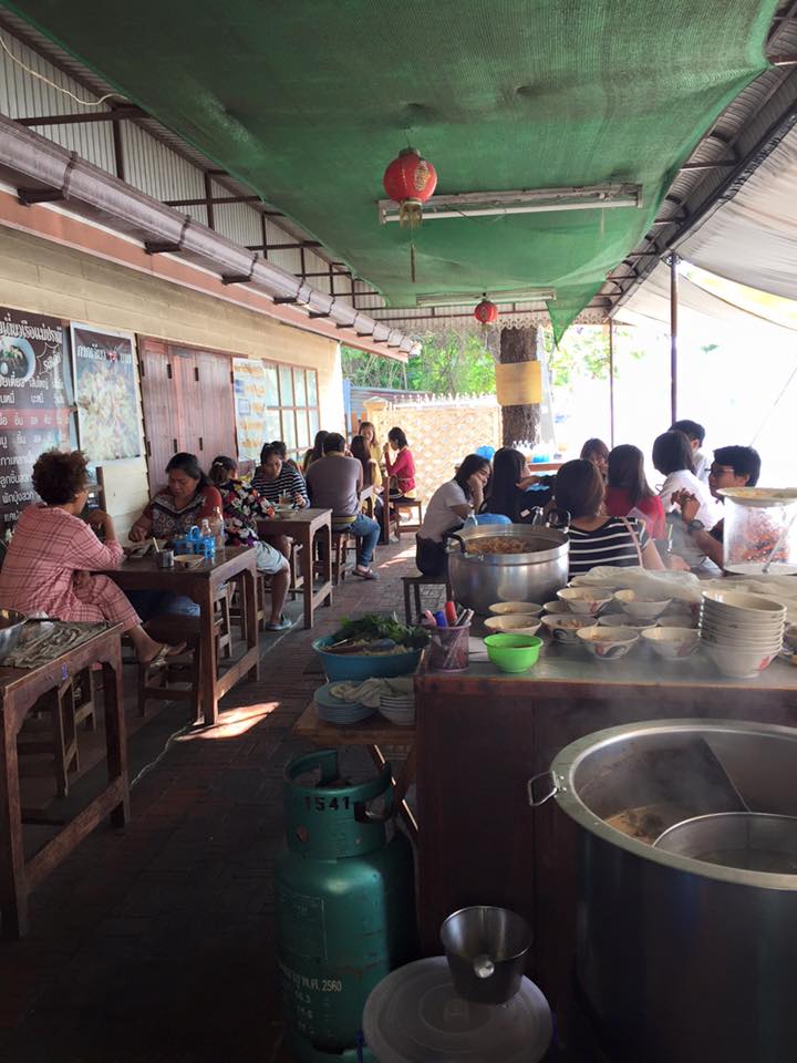 ก๋วยเตี๋ยวเรือในคลอง อยุธยา, กรุงเก่า"เตี๋ยวเรือ", ก๋วยเตี๋ยวเรือลวกปากริมคลอง &amp; หมูกะทะ อยุธยา, ก๋วยเตี๋ยวเรืออยุธยา-โอชินสูตรโบราณ, ร้านก๋วยเตี๋ยวเรือโอ่งบนแพริมแม่น้ำน้อย, ก๋วยเตี๋ยวเรือกิมหลวน อยุธยา, ก๋วยเตี๋ยวเรือ ตาลเดี่ยว'เตี๋ยวเรือ, ก๋วยเตี๊ยวลุงแจ๊ะ (บัวหวาน), ร้านก๋วยเตี๋ยวตาไห (คลองท่อ), ก๋วยเตี๋ยวเรือแม่วันดี อยุธยา, ก๋วยเตี๋ยวเรือแม่ต่วม อยุธยา, ก๋วยเตี๋ยวเรือ เสือร้องไห้, ก๋วยเตี๋ยวเรือ "รสโจ๊ะ" ป้าไวท์, ก๋วยเตี๋ยวเรืออยุธยา ป้าษา2, ก๋วยเตี๋ยววัดใหญ่, ก๋วยเตี๋ยวเรือห้อยขา อยุธยา, ก๋วยเตี๋ยวเรือนายอ๊อฟ สูตร”ยายจง”รสดั้งเดิม, ไทยเทวา ก๋วยเตี๋ยวเรืออยุธยา, ต้อยตลาดแตก สาขาใหญ่ ก๋วยเตี๋ยวเรืออยุธยา