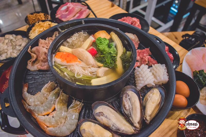 Baan suki, Y.O.U หมูกระทะ, JJANG restaurant and BBQ, ฮ่องเต้ สุกี้-ปิ้งย่าง บุฟเฟ่ต์, สุกี้ตี๋น้อย, สาขาเลียบด่วนเอกมัยรามอินทรา, BestBeef, ปิ้ง-ย่างเทวดา, Happy Suki, 18 มงกุฎ สุกี้-ชาบู, สุกี้ดารา, อร่อยติ่มซำ สุกี้สไตล์ฮ่องกง