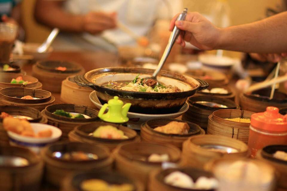 สวนชื่นสุข, Ar Restaurant Hatyai 嗳, ศิริ ต้มเลือดหมูหาดใหญ่, ไก่กรอบพี่เน่, ในรู, กุ๊กชัยติ่มซำ-ก๋วยเตี๋ยวราดหน้าปลากะพง, ร้านใต้ขอย ซอยตัน, กันเอง, หนานหยวน บะหมี่เกี๊ยวกุ้ง, สาขาปุณณกัณฑ์, ป่ายาง, บ้านก้ามปู, โชคดีแต่เตี้ยม บะกุ๊ดเต๋, ไก่ทอดหาดใหญ่มีนา, ร้านราดหน้าโกฉ่อน, ขนมจีนป้าชื่น, Space Bar, ขนมไข่เตาถ่านน้องนิล&คาเฟ่, ข้าวต้มรถแดง