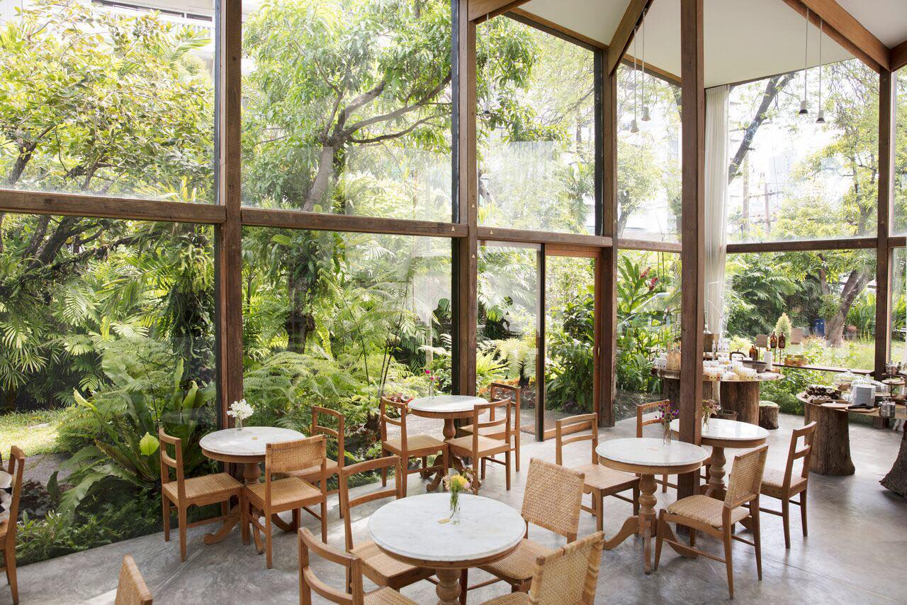 บ้านสวย ในสวน, Siam Brasserie , The Treehouse Nongchok, Natura Cafe, BaanNaiSuan Cafe&Yoga, Patom, Portobello & Désiré, ครัวบ้านสวนสุวรรณ, ร้านอาหารฐิตารีย์ สวนรถไฟ จตุจักร, บ้านสวน อบอวลรัก
