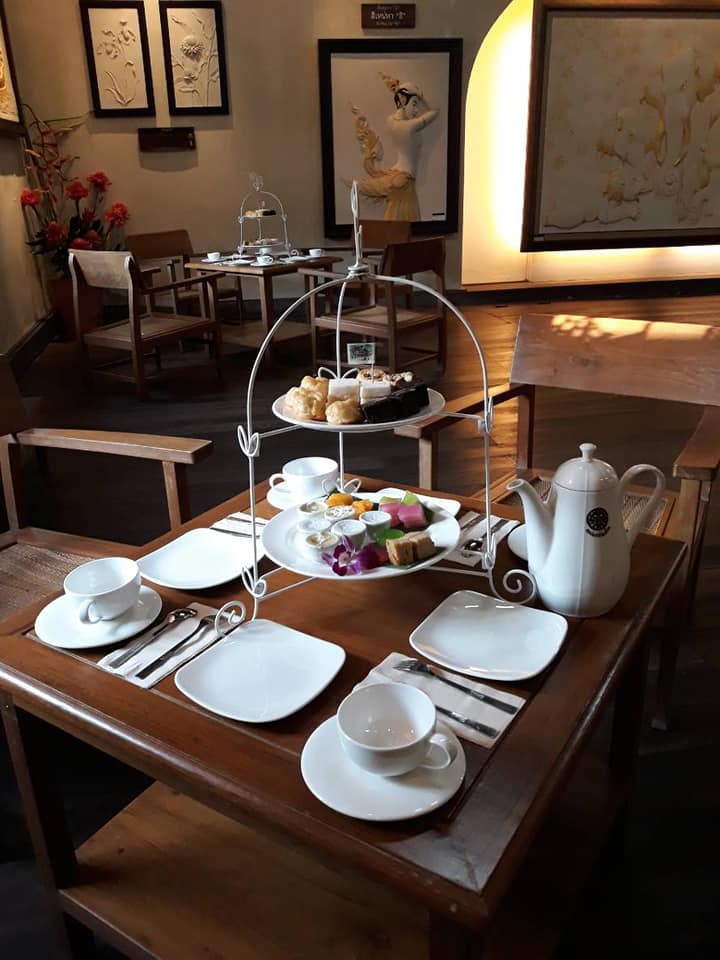Mixirista Lampang, TIN’N, Wooden House Cafe', Karpenter cafe&amp;bake, Secret Garden Cafe, บ้านนอกคาเฟ่, Kin Cafe' Lampang, ณ หิรัญ คาเฟ่, Himwang Café, ไอหย๋า ปังนม, Dezato Cafe, อาร์มแชร์ คาเฟ่, โก๋กาแฟ ธรรมดาเป็นพิเศษ, Nalalin Home Cafe-Lampang, NOP Cafe&amp;Bistro, ก๋างต้ง, Moungngwezin
