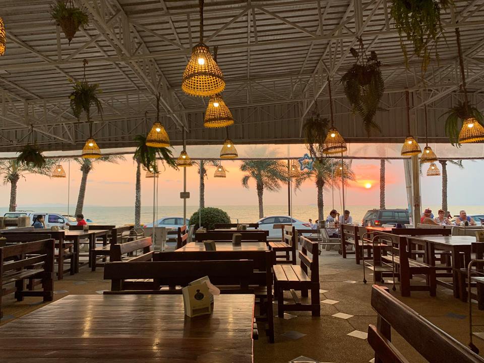 ปูเป็น SEAFOOD PATTAYA, ริมหาด ซีฟู๊ด, ลุงบอยป้ารัตน์, สาขาหาดจอมเทียน, Krua Dongtan ครัวดงตาล, ลุงไสว 1 สุดหาดจอมเทียน พัทยา, ศรีนวลซีฟู้ด, Anantaya Resort &amp; Seafood Pattaya, สุดเขต ทะเลเผา