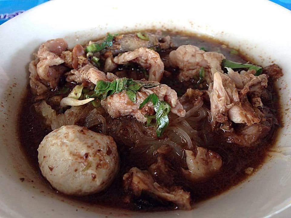 ก๋วยเตี๋ยวเรือในคลอง อยุธยา, กรุงเก่า"เตี๋ยวเรือ", ก๋วยเตี๋ยวเรือลวกปากริมคลอง &amp; หมูกะทะ อยุธยา, ก๋วยเตี๋ยวเรืออยุธยา-โอชินสูตรโบราณ, ร้านก๋วยเตี๋ยวเรือโอ่งบนแพริมแม่น้ำน้อย, ก๋วยเตี๋ยวเรือกิมหลวน อยุธยา, ก๋วยเตี๋ยวเรือ ตาลเดี่ยว'เตี๋ยวเรือ, ก๋วยเตี๊ยวลุงแจ๊ะ (บัวหวาน), ร้านก๋วยเตี๋ยวตาไห (คลองท่อ), ก๋วยเตี๋ยวเรือแม่วันดี อยุธยา, ก๋วยเตี๋ยวเรือแม่ต่วม อยุธยา, ก๋วยเตี๋ยวเรือ เสือร้องไห้, ก๋วยเตี๋ยวเรือ "รสโจ๊ะ" ป้าไวท์, ก๋วยเตี๋ยวเรืออยุธยา ป้าษา2, ก๋วยเตี๋ยววัดใหญ่, ก๋วยเตี๋ยวเรือห้อยขา อยุธยา, ก๋วยเตี๋ยวเรือนายอ๊อฟ สูตร”ยายจง”รสดั้งเดิม, ไทยเทวา ก๋วยเตี๋ยวเรืออยุธยา, ต้อยตลาดแตก สาขาใหญ่ ก๋วยเตี๋ยวเรืออยุธยา