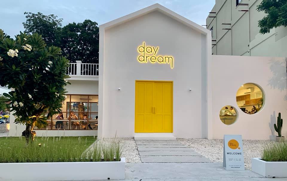 รับทำเค้กและเบเกอรี่ตามสั่งชลบุรี, Cocoa cafe, Sourcreamfactory, Heriot Cafe, Love your trees, BearbyTea, Fermenti, Daydream Café Chonburi, Tutu Beach