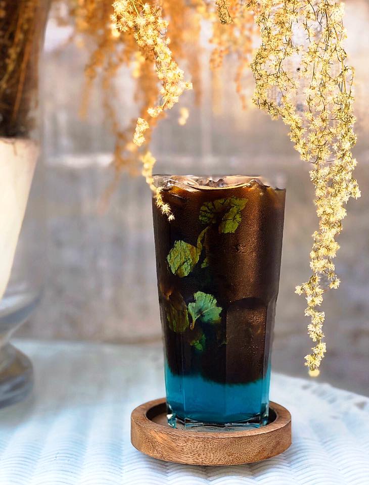 เรือนชายน้ำ Cafe&amp;Restaurant, ban.jingjo, See Sea Sun - แบบง่ายๆ, ขวัญข้าว ริเวอร์ไซด์, The sunflower cafe, KokoroCafe', FREJA Coffee &amp; Co, Rays River Cafe, Behind The Beans, พร้าวหอมคาเฟ่, Kinlamoon, House Cafe', บ้านสวนพาฝัน, La Bella Cafe, PakPap Cafe, ขมุน คาเฟ่ มหาชัย, Baanthaicafe, ดีกัน คาเฟ่, COCO CAFE'