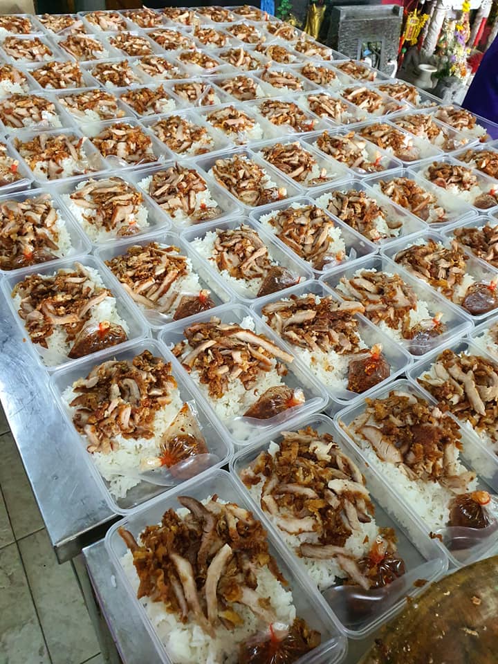 แชมป์ข้าวหมูทอด, สาขาพัทยา, หมูทอด BunBun, หมูทอด โพธิ์งาม - Rare Item, เหนียวหมู DRIVE THRU by i-Dle, ติดลม หมูทอดปลาร้า Delivery, หมูทอดเบรกแตก, หมูทอดจับกัง, หมูทอดราชวัตร, กินกันหมูทอด, หมูทอดติดฟัน, หมูหม้อเทพ, หมูทอดชาววัง, หมูทอดเจ๊จง, เฮงจัง หมูกระเทียม, Zaabmootod, ซุปเปอร์หมูทอด, แม่น้อยหมูทอด