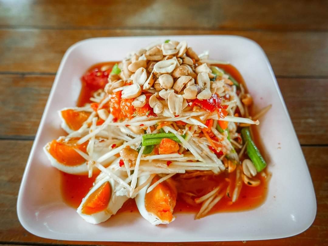ร้านอ้นส้มตำปูม้า, ไผ่ขวาง, Zaab Station, เอมโอช by The Story, ครัวกางนา, คุ้มขวัญเจ้าเอย, ร้านบ้านเด, กุ่ยหมง, สวนอาหารเบญจรงค์ สุพรรณบุรี, ขัวะ, ลายน้ำ, มุมสบายครัวริมคลอง, ข้าวต้มโกเฑียร, นพรัตน์ ภัตตาคาร, กุ้งเป็น (เจ๊เน้ย), ขนาบน้ำสุพรรณบุรี and mellow, เรือนแพ (ครัวสุพรรณ) &amp; รีสอร์ท, ริมคลองเฮ้าส์, สุรชัยปลาเผา บึงไผ่แขก, Taiheiyo sushi suphanburi