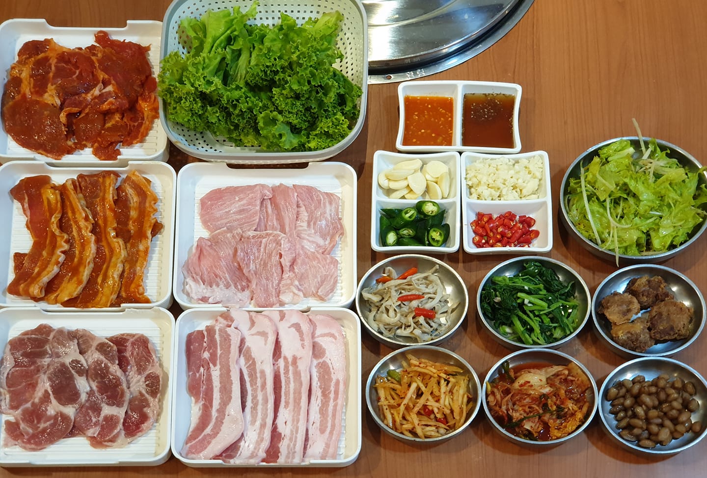 Gamsa_aree, Hana Korean BBQ, Yoon's Kitchen, Nene Korean BBQ Buffet, Kim's bbq, Saemaeul Thailand, Drum BBQ, Factory Buffet, GoGi SeKi, Seoul BBQ, Nammaejipthailand, The Tongkeungui, Seoul Garden, Kwang Han Roo, Jeju BBQ 제주 บุฟเฟ่ต์ปิ้งย่างเกาหลี, Palsaik Thailand, Kokinaemsae