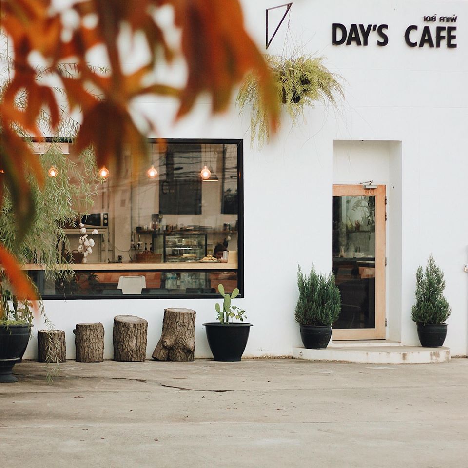 BOHO STORY CAFE, Z2 Cafe, Cafe ริมบัว กาญจนบุรี, DAY'S CAFE, RAVI RIVA CAFE, มีนา cafe', ลำยวน กาญจนบุรี