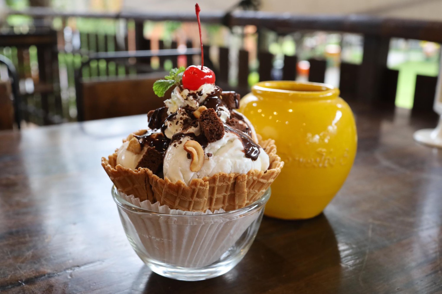 กอบัว, บ้านอาหารไทย, บ้านบัว, บ้านรั้วไม้ Cuisine & Cafe, ครัวหอมมันปู, ร้านไหน อุทยานหินเขางู ราชบุรี, สวนอาหาร รางตาล, Pakmud แซ่บหมูทะ, สาขาโพธาราม, ถึงพริกถึงขิง, มะม่วงคู่, เนื้อต้มบ้านสิงห์ เจ๊ติ๋ม, โกรกแดง, ชุมทางของอร่อย, Mainichi365, Octospider restaurant, Lim cafe Photaram, ครัวตะนาวศรี สวนผึ้ง ราชบุรี, อาตี๋โกปี๊, โอปอชิฟฟ่อนเค้ก, ก๋วยเตี๋ยวปลาแม่กลอง, ติ๋มเค้กมะพร้าวอ่อน, ก๋วยเตี๋ยวโบราณป้าฮวย, โอ่งข้าวโอ่งน้ำ, ครัวม่อนไข่ สวนผึ้ง ราชบุรี, ShabuDo