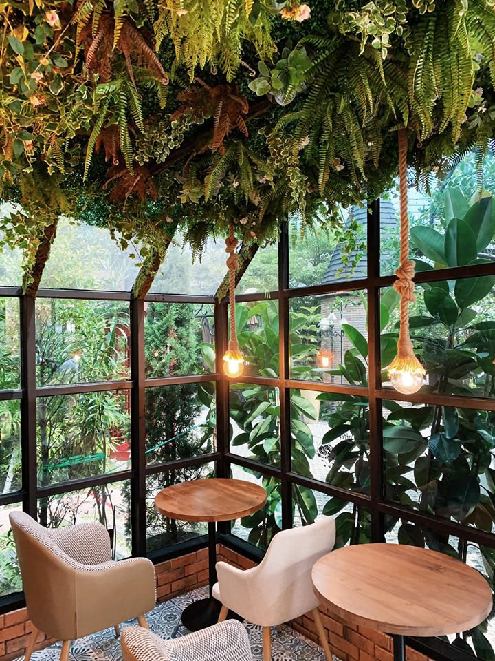 Hansacafe.food.garden, Green House Bistro, BECX, Plantnery Green Café, Langbaan cafe&amp;chill, ฉลู คาเฟ่, Mom’s Veggie Cafe, Another Home Cafe, Me Long Cafe, ร.เรือตัวอ้วน, Slot Co-Working Space, Mitte Coffee, Mita Coffee and Art, Bluebell Café, 10cc Coffee