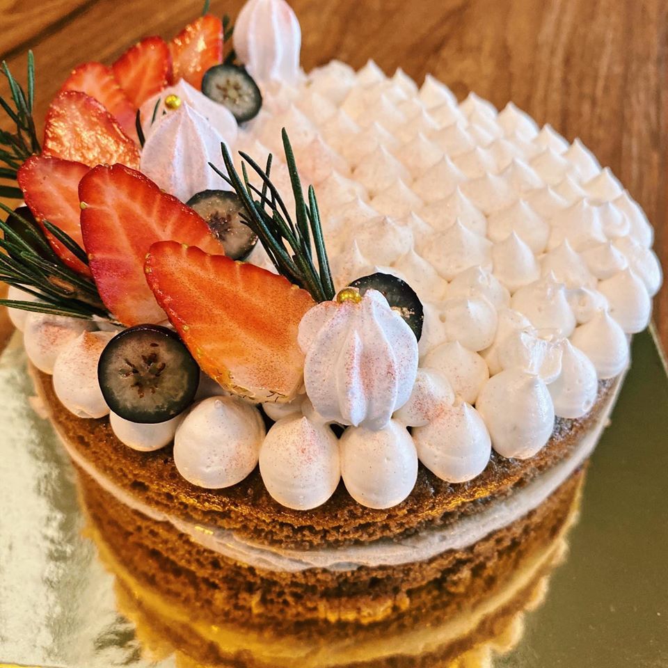 Skinnylicious, KetoConnect Cafe, Lowcarbbyfatchickencurrypuff , Yellow Spoon Pastry, Mama Som's Cake, I Cake Healthy, Vegan Bakery Bangkok, Scoma's