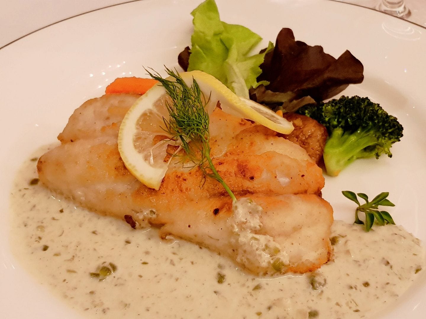 Little Sunshine Cafe, Woo Tender Bangkok, L'Escargot Bistro, Hyde &amp; Seek, Lyon French Cuisine, Sushi Niwa Bangkok, Witch's Oyster Tavern, YOKA YOKA, Neil's Bake Shoppe, Kinlenn Eatery &amp; Play, บ้านกลมกิ๊ก