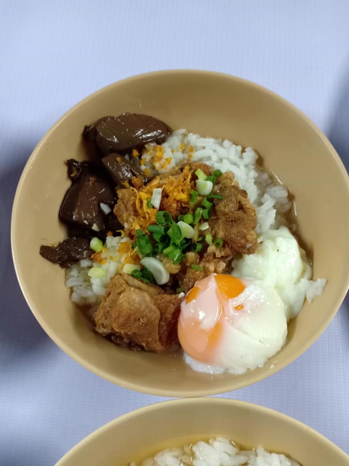 สวนชื่นสุข, Ar Restaurant Hatyai 嗳, ศิริ ต้มเลือดหมูหาดใหญ่, ไก่กรอบพี่เน่, ในรู, กุ๊กชัยติ่มซำ-ก๋วยเตี๋ยวราดหน้าปลากะพง, ร้านใต้ขอย ซอยตัน, กันเอง, หนานหยวน บะหมี่เกี๊ยวกุ้ง, สาขาปุณณกัณฑ์, ป่ายาง, บ้านก้ามปู, โชคดีแต่เตี้ยม บะกุ๊ดเต๋, ไก่ทอดหาดใหญ่มีนา, ร้านราดหน้าโกฉ่อน, ขนมจีนป้าชื่น, Space Bar, ขนมไข่เตาถ่านน้องนิล&คาเฟ่, ข้าวต้มรถแดง