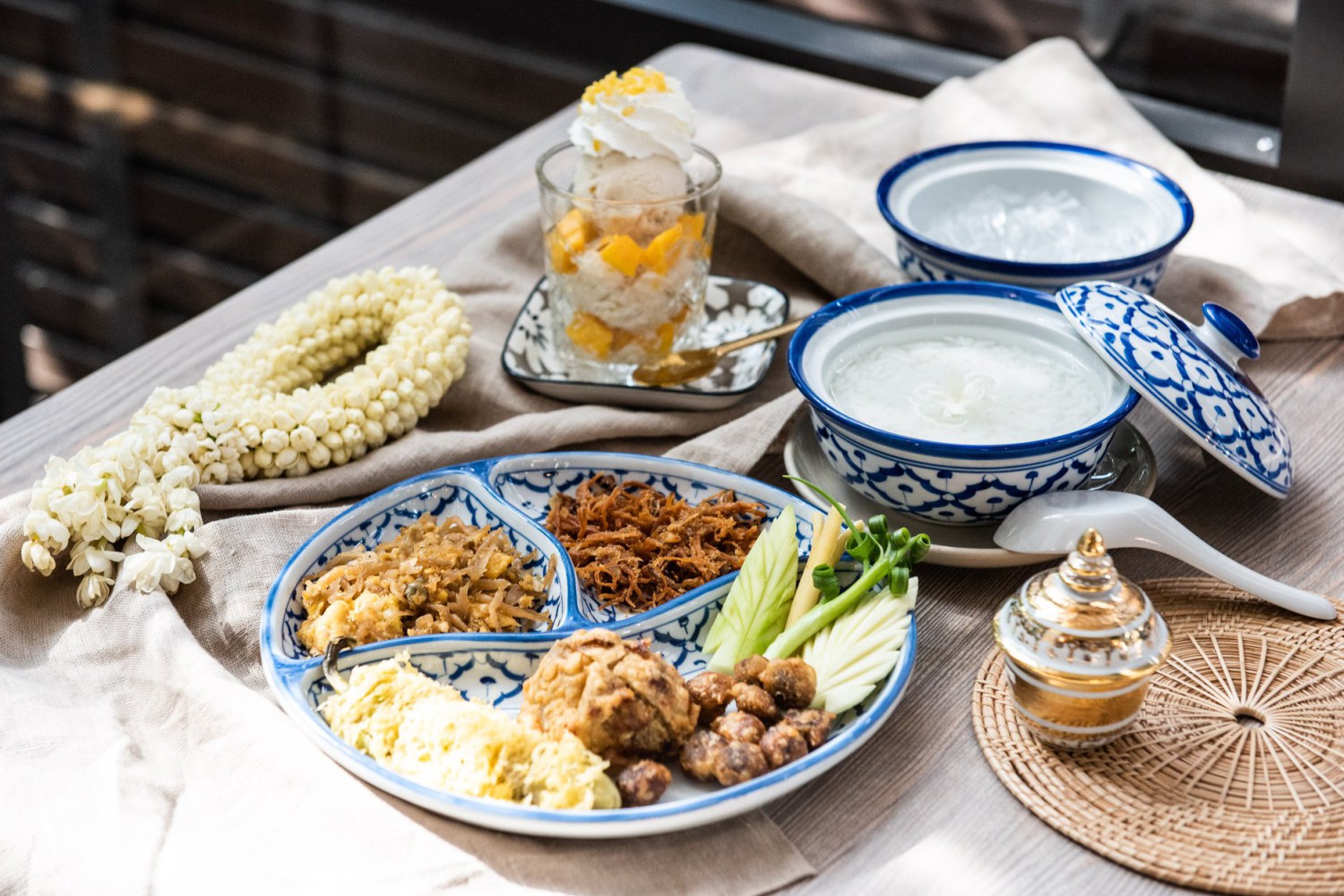 NARA Thai Cuisine, ธธดา TH•TH•DAH, Marie Guimar, อรุณ, Phuket Town Restaurant, บ้านรับรอง, ต้นเครื่อง, Ruen Noppagao - ร้านอาหารเรือนนพเก้า, บ้านไอซ์, กลางซอย, อ้อยหวาน, Simmer by Praha , Ther Dining & Bar, Na Bowon ณ บวร, คุณเอียดชาววัง & ANYA Cafe', Supanniga Eating Room, สาขาท่าเตียน