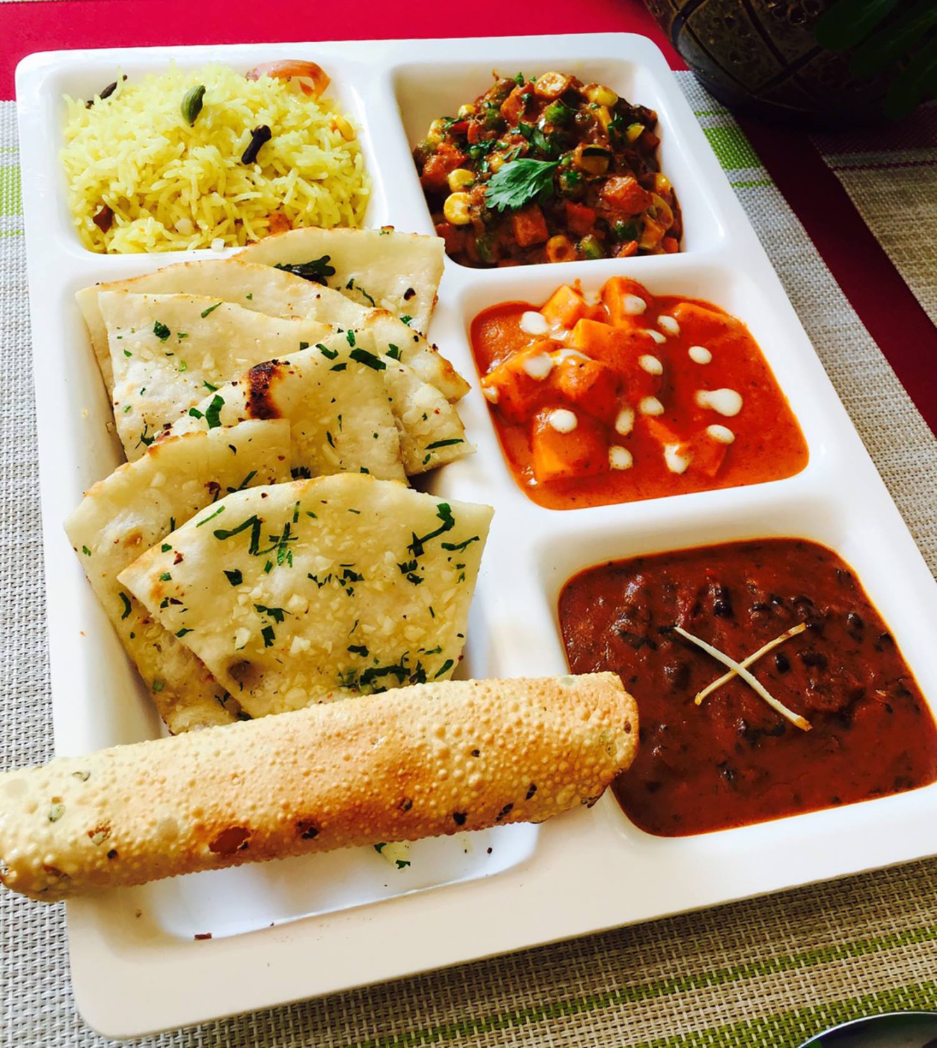 CURRY IN BOXES, Zafran Eatery, Tony's Restaurant พาหุรัด, Indian Essence Art, Indian Cuisine , Deven Chef Restaurant, Spicy by Nature, Indian Food 17 ถนนเจริญนคร, Amritsr, Indus, Royal India