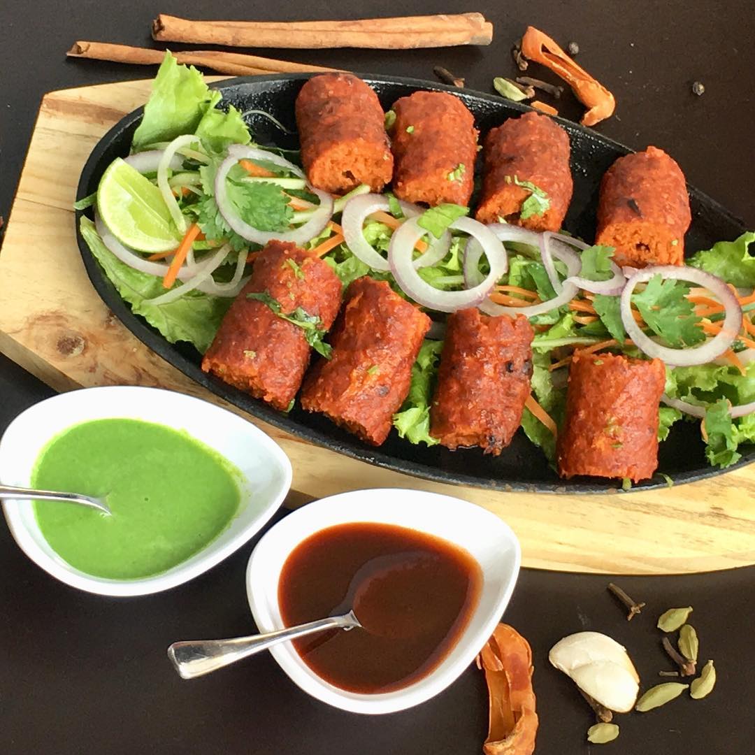 CURRY IN BOXES, Zafran Eatery, Tony's Restaurant พาหุรัด, Indian Essence Art, Indian Cuisine , Deven Chef Restaurant, Spicy by Nature, Indian Food 17 ถนนเจริญนคร, Amritsr, Indus, Royal India