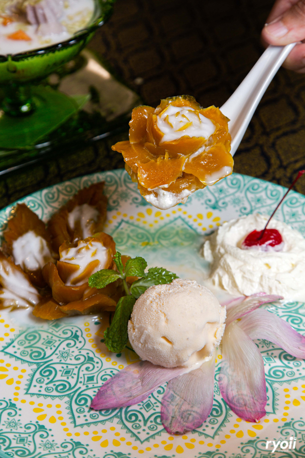 NARA Thai Cuisine, ธธดา TH•TH•DAH, Marie Guimar, อรุณ, Phuket Town Restaurant, บ้านรับรอง, ต้นเครื่อง, Ruen Noppagao - ร้านอาหารเรือนนพเก้า, บ้านไอซ์, กลางซอย, อ้อยหวาน, Simmer by Praha , Ther Dining & Bar, Na Bowon ณ บวร, คุณเอียดชาววัง & ANYA Cafe', Supanniga Eating Room, สาขาท่าเตียน