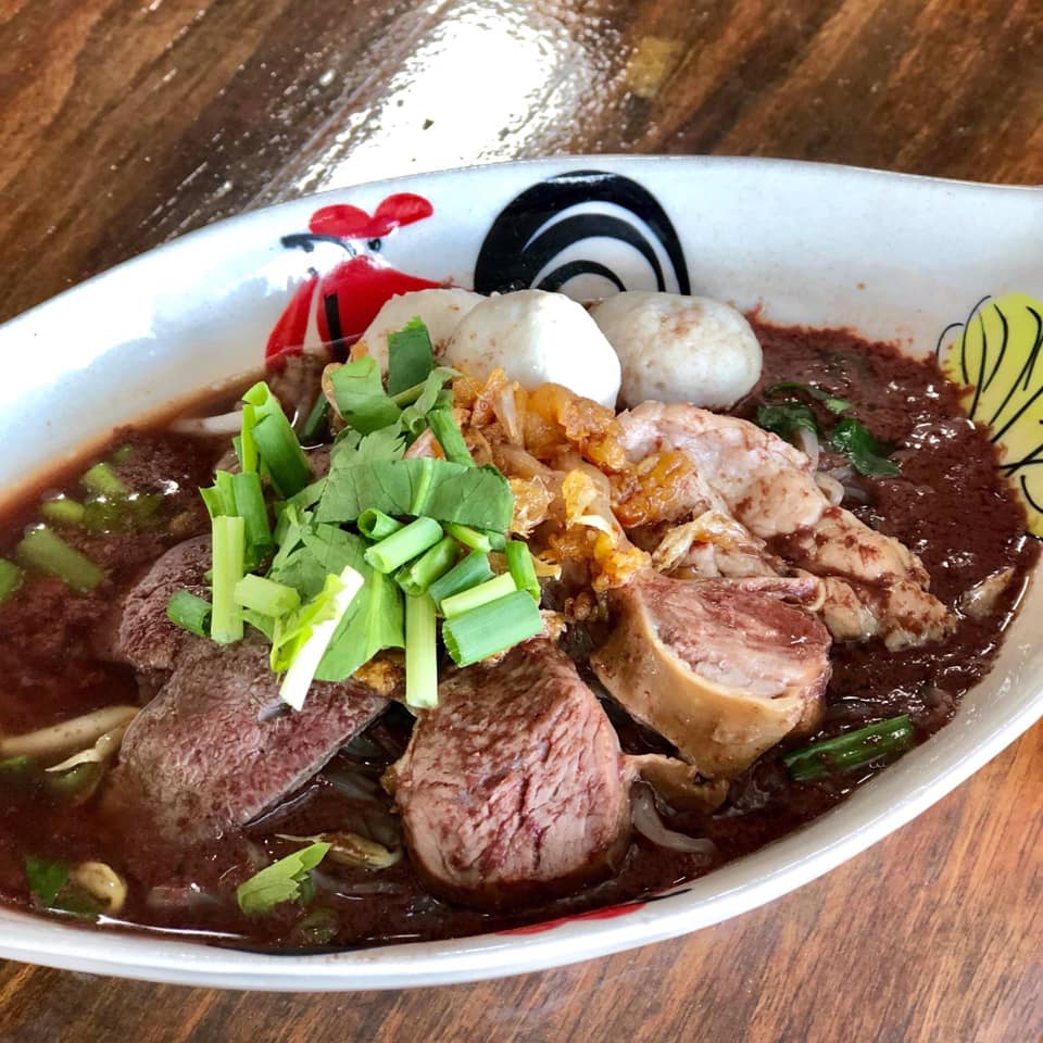 ก๋วยเตี๋ยวเรือในคลอง อยุธยา, กรุงเก่า"เตี๋ยวเรือ", ก๋วยเตี๋ยวเรือลวกปากริมคลอง &amp; หมูกะทะ อยุธยา, ก๋วยเตี๋ยวเรืออยุธยา-โอชินสูตรโบราณ, ร้านก๋วยเตี๋ยวเรือโอ่งบนแพริมแม่น้ำน้อย, ก๋วยเตี๋ยวเรือกิมหลวน อยุธยา, ก๋วยเตี๋ยวเรือ ตาลเดี่ยว'เตี๋ยวเรือ, ก๋วยเตี๊ยวลุงแจ๊ะ (บัวหวาน), ร้านก๋วยเตี๋ยวตาไห (คลองท่อ), ก๋วยเตี๋ยวเรือแม่วันดี อยุธยา, ก๋วยเตี๋ยวเรือแม่ต่วม อยุธยา, ก๋วยเตี๋ยวเรือ เสือร้องไห้, ก๋วยเตี๋ยวเรือ "รสโจ๊ะ" ป้าไวท์, ก๋วยเตี๋ยวเรืออยุธยา ป้าษา2, ก๋วยเตี๋ยววัดใหญ่, ก๋วยเตี๋ยวเรือห้อยขา อยุธยา, ก๋วยเตี๋ยวเรือนายอ๊อฟ สูตร”ยายจง”รสดั้งเดิม, ไทยเทวา ก๋วยเตี๋ยวเรืออยุธยา, ต้อยตลาดแตก สาขาใหญ่ ก๋วยเตี๋ยวเรืออยุธยา