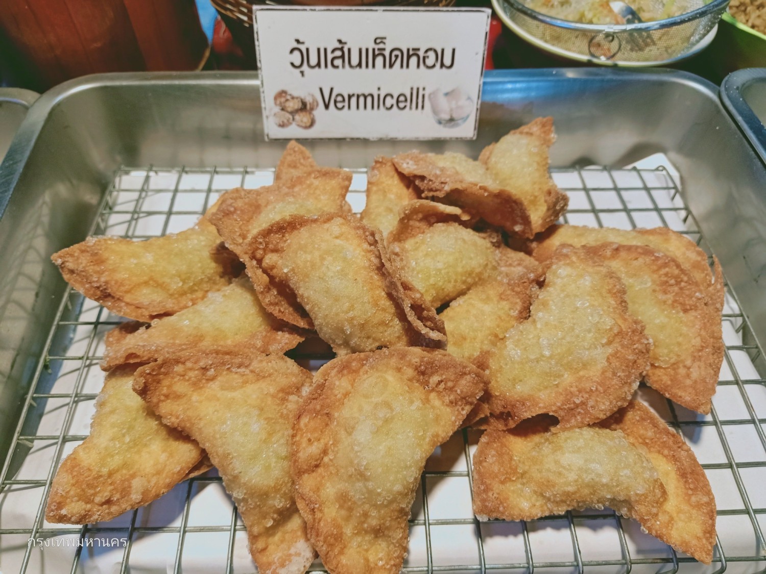 ร้านอาตี๋กุยช่าย, ร้าน ขนมกุยช่าย นายฮี้, กุยช่ายมิสหมวย, กุยช่ายสะพานหัน, ปากร้ายกุ้ยช่ายทอดตอกไข่, ขนมกุยช่ายนายพี, กุยช่ายคุณย่าวิไล, กระเพาะปลาเจ๊เอ็ง, กุยช่ายอาแปะเจ้าเก่า, อาเฟงลี่, ขนมกุ๋ยช่ายเจ๊ต้อย, กุ้ยช่ายคุณแม่, กุยช่ายเจ๊มล, กุยช่ายคุณแอ๋ววังหลัง, ท้องย้อยกุยช่าย, กุยช่ายเจ๊หมวย, เพลินเพลิน กุยช่ายทอดกรอบ
