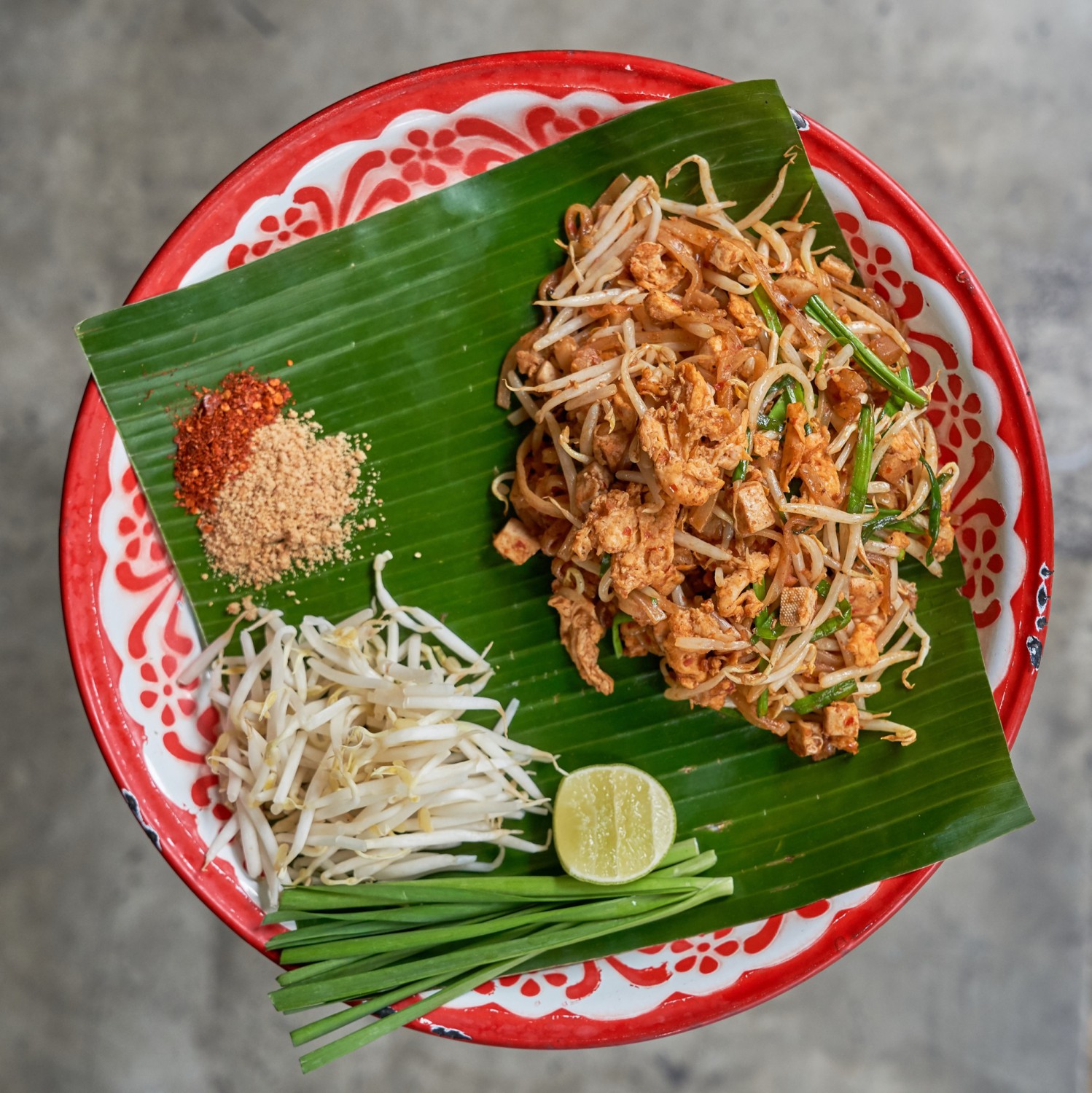 ประจักษ์, REN Cafe and Goods, Tostato Charoen Krung, ตั้งใจย่าง, Sarnies Bangkok, HĒIJīi Bangkok, เล่าสี่ เกาเหลาเลือดหมู, Henryfry, ทับทิมกรอบ หน้าวัดสุทธิ, ลูกชิ้นปลาเจ้าหลง, Baan Phadthai, เชอร์รี่ เย็นตาโฟ, ร้านเหรียญทอง เจริญกรุง 23, ก๋วยเตี๋ยวหลอดเจ๊ใหญ่, ฮ้งลูกชิ้นปลาเยาวราช